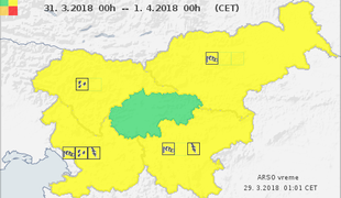 V noči na nedeljo prihaja hladna fronta