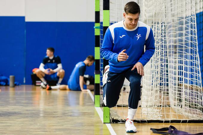 "S kolektivno igro moramo dokazati, da Slovenci nismo pozabili, kako se igra rokomet. Nad Italijo pričakujem dve zmagi," je bil jasen Domen Makuc. | Foto: Grega Valančič/Sportida