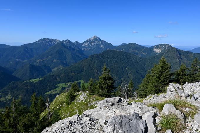 Pogled z Virnikovega Grintovca na Storžič | Foto: Matej Podgoršek