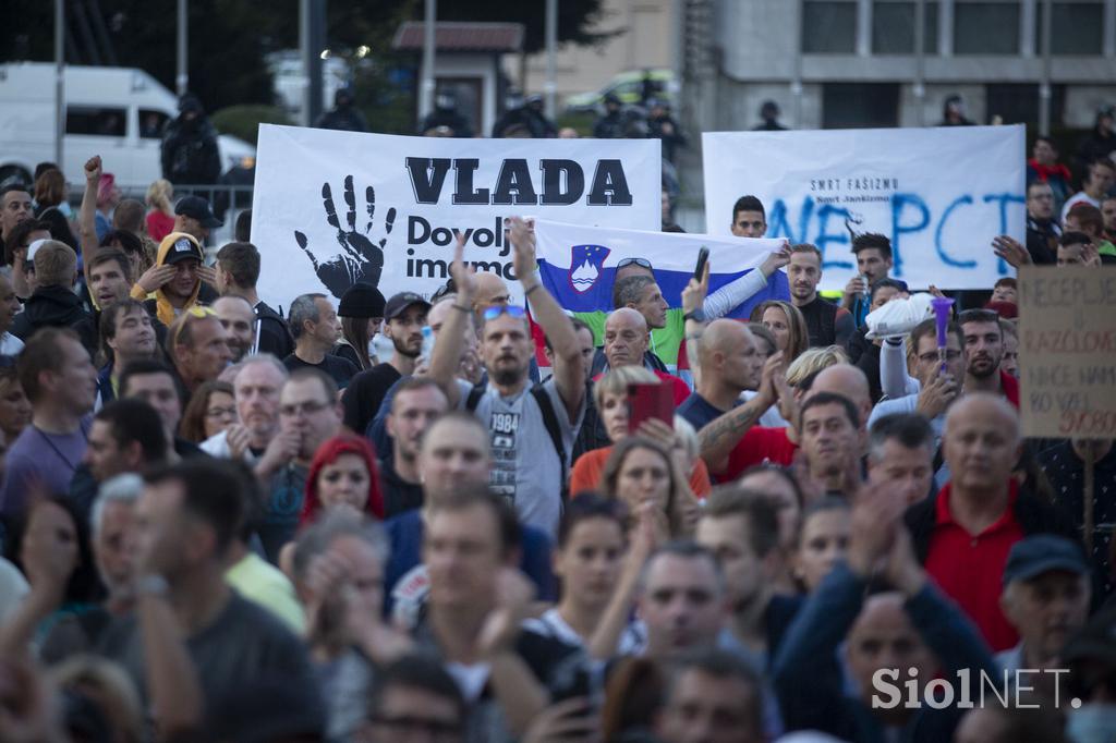 Protest nasprotnikov pogojev PCT v Ljubljani dne 29.9.2021