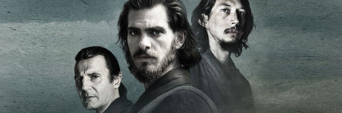 Scorsesejeva epska zgodovinska drama pripoveduje o mladih jezuitskih duhovnikih (Andrew Garfield, Adam Driver), ki se v 17. stoletju odpravita na Japonsko poiskat svojega nekdanjega mentorja (Liam Neeson), ki je tam širil krščanstvo. Nominacija za oskarja za najboljšo fotografijo. • Film je na voljo v videoteki DKino in na www.tvin.si.

 | Foto: 