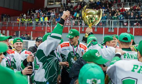 Kranjčani prek Maribora do zanesljive zmage, Olimpija čaka v polfinalu