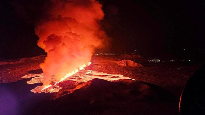 vulkan, izbruh, Peninsula, Islandija | Foto: Reuters