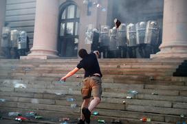 Protesti v Beogradu