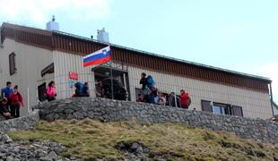 Koča Draga Karolina na Snežniku (1790 m)