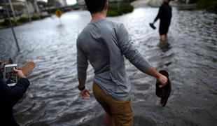 Florida začela okrevati po orkanu Irma, Karibi opustošeni #foto #video