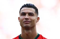 Cristiano Ronaldo delil utrinke s počitnic, ki jih preživlja v krogu družine #foto