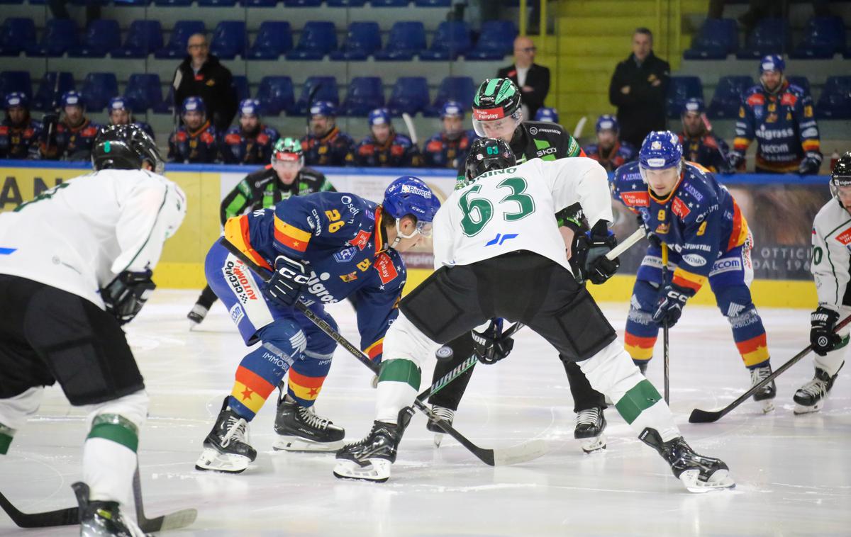 Asiago : HK Olimpija | Olimpija je tesno zmagala na gostovanju pri Asiagu. | Foto Serena Fantini / Asiago Hockey