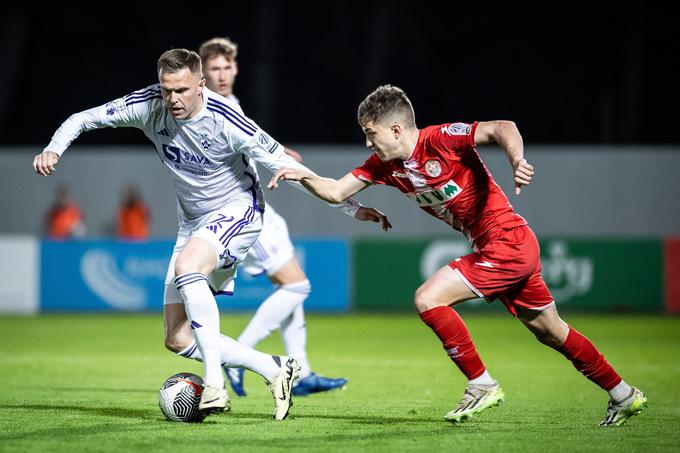 Josip Iličić je bil zelo razigran, s soigralci so Aluminij premagali z 2:0. | Foto: Jure Banfi/alesfevzer.com