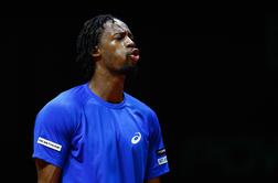 Provokacija: Gael Monfils se je tudi po dvoboju spravil na Federerja