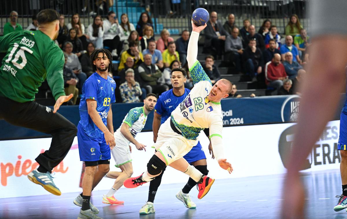 Slovenija Brazilija rokomet | Slovenija je po hudem boju premagala Brazilijo in si odprla vrata do nastopa na olimpijskih igrah v Parizu. | Foto RZS