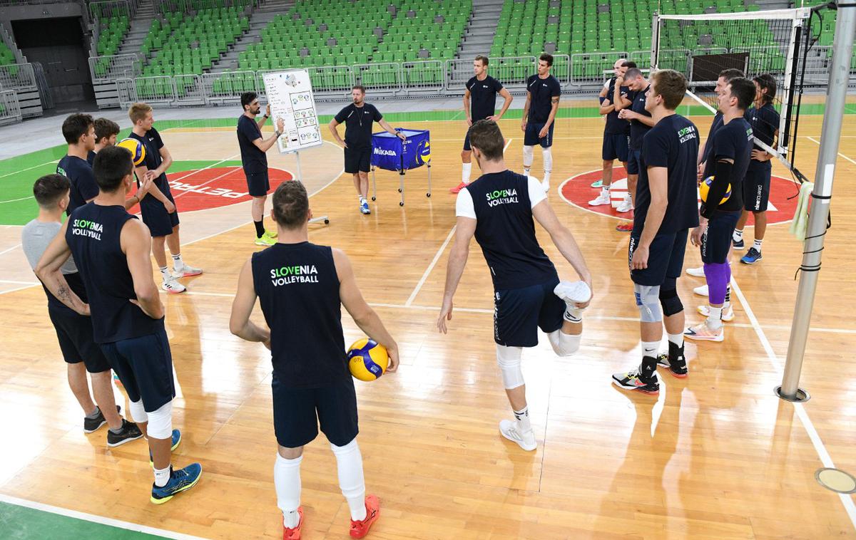 slovenska odbojkarska reprezentanca | Slovenski odbojkarji po nekaj dneh samoosamitve nadaljujejo priprave na septembrsko evropsko prvenstvo. | Foto Aleš Oblak