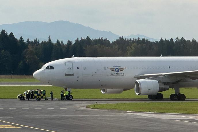 Tovorno letalo Airbus A300B4-622R družbe San Marino Executive Aviation | V Kontroli zračnega prometa Slovenije so v torek pojasnili, da so jih o tehničnih težavah letala, ki je vozilo nevaren tovor, obvestili iz sosednje avstrijske kontrole zračnega prometa. | Foto Bralec