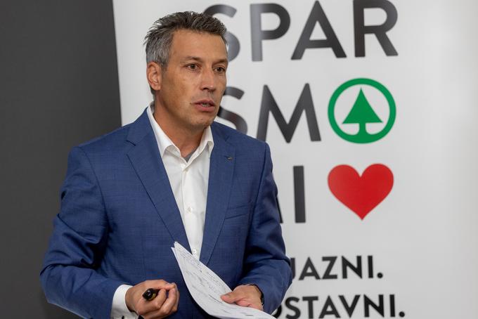  "V Sloveniji imamo zelo konsolidirano trgovino z močno konkurenco," je poudaril direktor nabave v Sparu Uroš Lozej. | Foto: Spar Slovenija