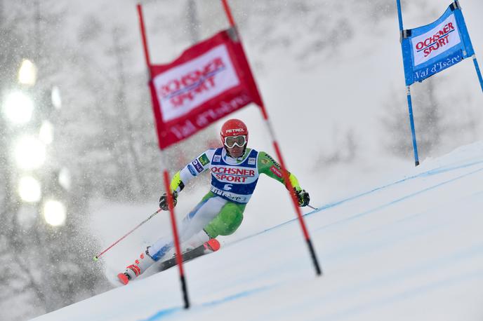 Žan Kranjec | V svetovnem pokalu je bil Žan Kranjec le sedemkrat boljši kot deveti, vseeno pa je po nedeljski tekmi v Val d'Iseru sklonil glavo. | Foto Getty Images