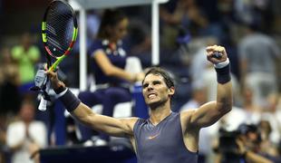 Nadal že po dveh urah zapustil igrišče, Murray še daleč od prave forme