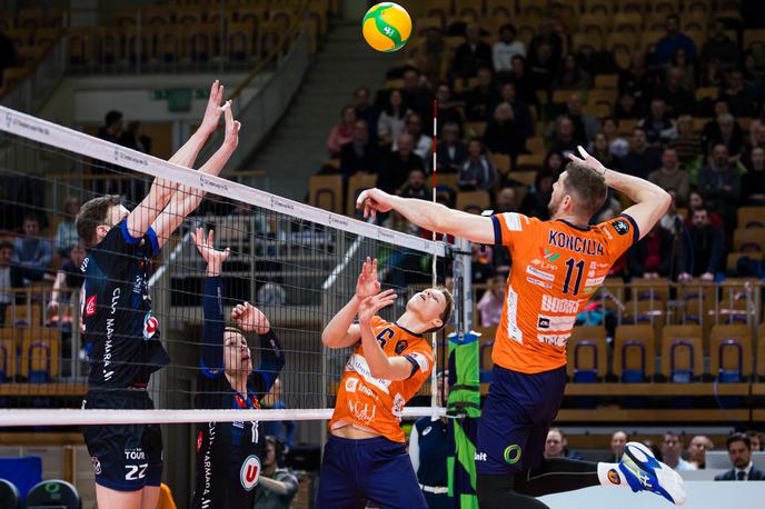 ACH Volley : Tours VB | Odbojkarji ACH Volleyja so z 1:3 izgubili s francoskim Toursom. | Foto Grega Valančič/www.alesfevzer.com