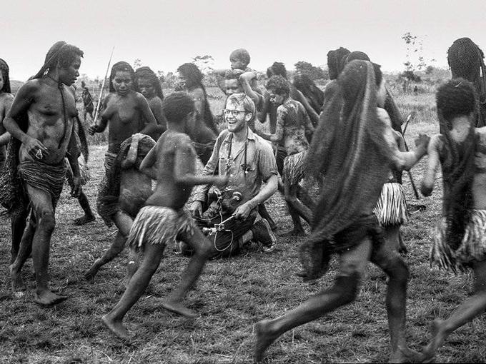 Michael Rockefeller je med študijem ogromno potoval. Med drugim je obiskal Afriko, nekaj južnoameriških držav in Japonsko.  | Foto: Arhiv univerze Harvard