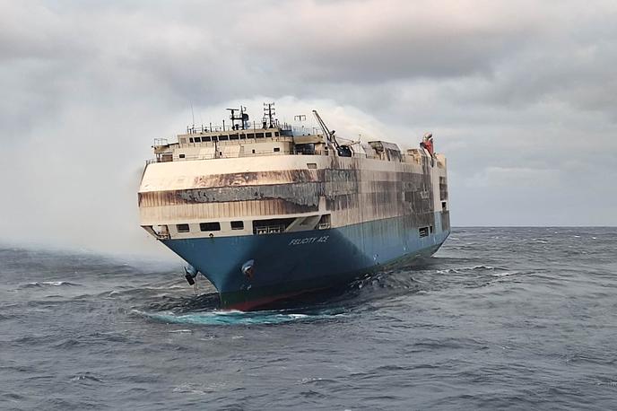 Feliciy Ace požar ladja | Razmere na ladji Felicity Ace so se umirile. | Foto Reuters