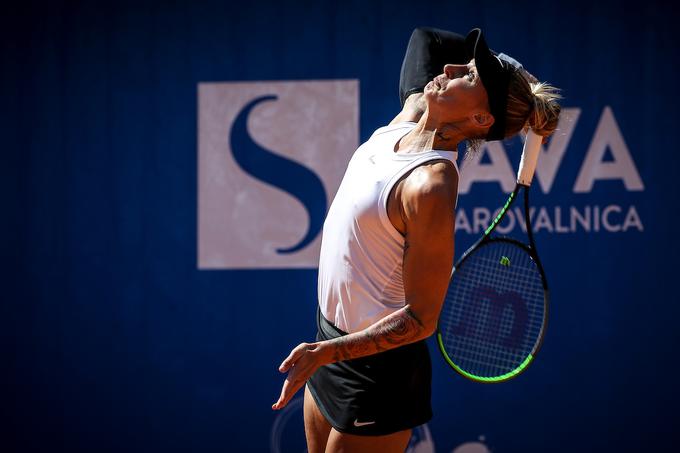 Polona Hercog je znana po dobrem začetnem udarcu. | Foto: Sportida