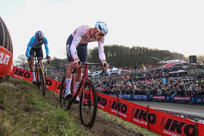 Mathieu van der Poel Wout van Aert | Mathieu van der Poel je v zaključku dirke povsem izgubil živce. | Foto Guliverimage