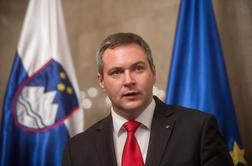 Minister Dejan Židan ima nalezljivo bolezen hepatitis A