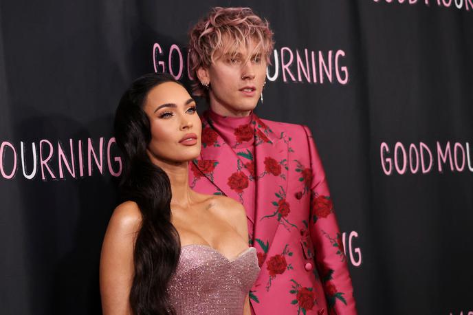 Machine Gun Kelly | Igralka Megan Fox in raper Machine Gun Kelly sta svojo zaroko zapečatila na način, da sta drug drugemu popila nekaj krvi. | Foto Reuters