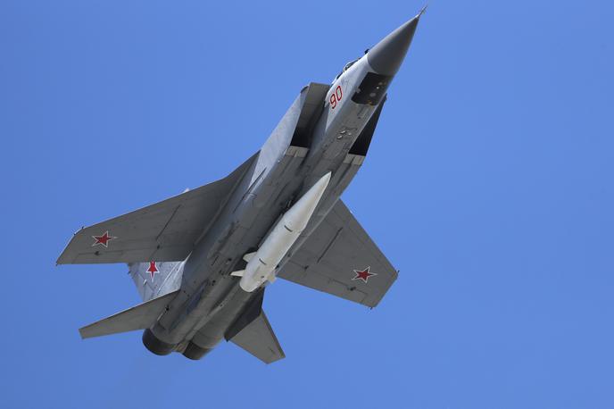 Mig-31 s hipersonično raketo kinžal | Rusko letalo mig-31 s hipersonično raketo kinžal. | Foto Guliverimage