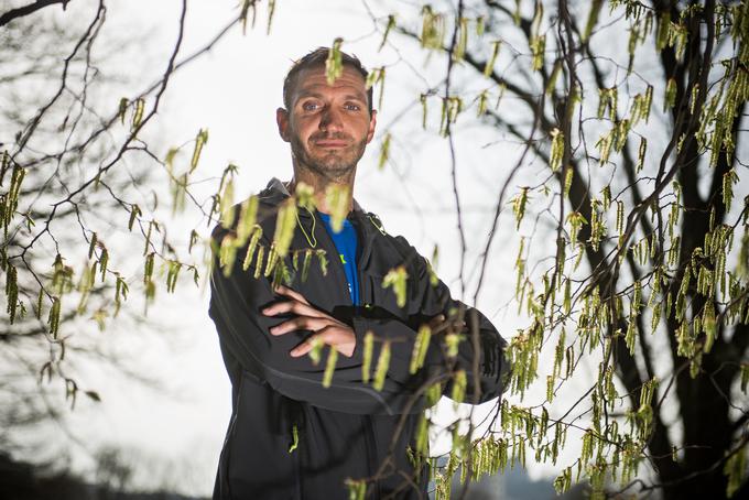 "Srčnega utripa že dolgo nisem meril, merim čas in tempo. Ves Ultrabalaton sem pretekel brez merilca. Zaradi ure bi lahko delal drugače, kot delam. Tečem po občutku in tempo uravnavam po njem. Če gre, gre, če ne gre, tempo zmanjšam. Poslušam telo," pripoveduje Jakop. | Foto: Bor Slana