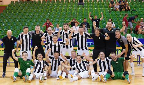 Za futsalsko krono v Sloveniji Dobovec in Siliko