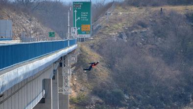 Umrl pri skoku z viadukta Limska Draga na Hrvaškem