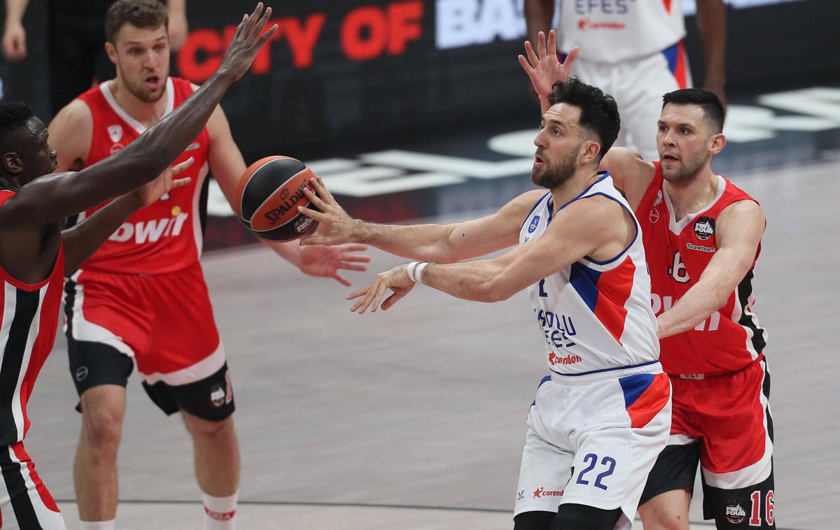 Anadolu Efes, Vasilije Micić | Anadolu Efes je prvi finalist. Tekmo je odločil Vasilje Micić. | Foto Guliverimage/Vladimir Fedorenko