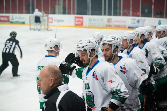 Olimpija je pri Sterzingu selektorja Iva Jana in slovenskega napadalca Jureta Sotlarja izgubila.  | Foto: Peter Podobnik/Sportida