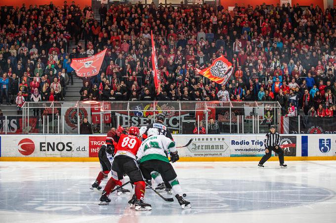 Jesenice in Olimpija sta se pomerila tretjič v tej sezoni. | Foto: Urban Meglič/Sportida