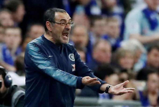 Maurizio Sarri ni mogel verjeti, da Kepa noče z igrišča. Neposlušnost Španca ga je najverjetneje stala tudi lovoriko, saj je Cabllero neprimerno boljši kot Kepa, ko gre za strele z bele točke. | Foto: Reuters