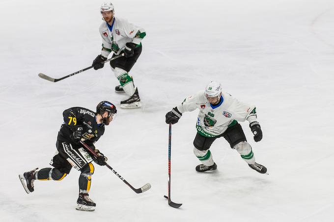 Olimpija je po zaostanku z 1:3 v zmagah serijo izenačila na 3:3. Odločilna tekma za prvaka bo v nedeljo v Brunicu.  | Foto: Grega Valančič/Sportida