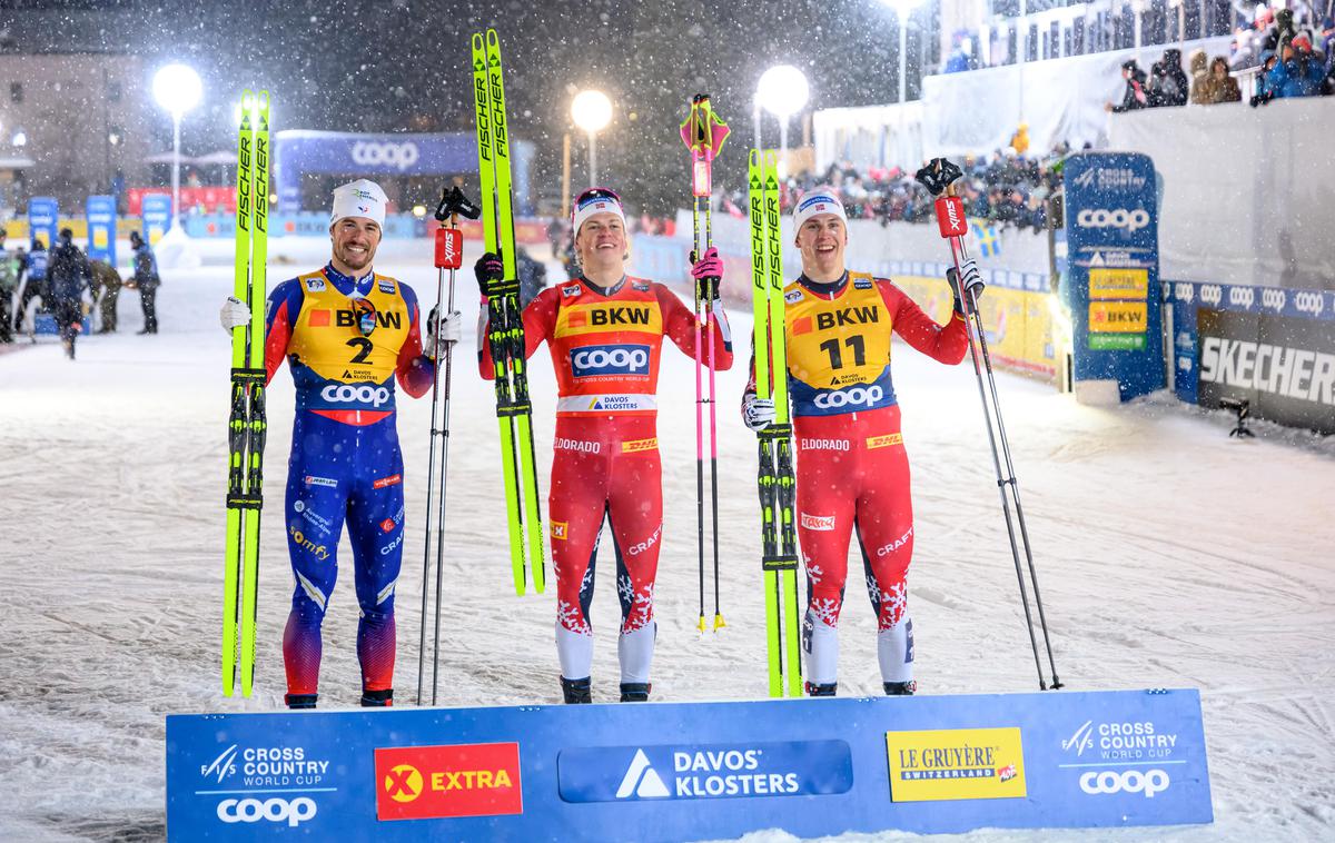 Davos sprint | Johannes Hoesflot Klaebo je za 1,2 sekunde prehitel Francoza Lucasa Chanavata in za 1,5 sekunde Šveda Edvina Angerja. | Foto Guliverimage