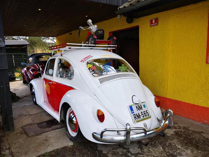 Šilerjeva prva ljubezen so sicer Volkswagnovi hrošči, tale je njegov najljubši primerek.  | Foto: Gregor Pavšič