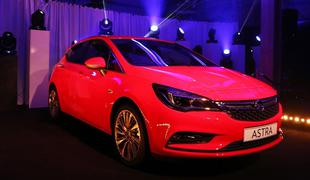 Nova opel astra prvič v Sloveniji: razkrili so jo 1.500 metrov nad morjem