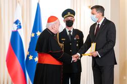 Predsednik Pahor z zlatim redom odlikoval Franca Rodeta #foto