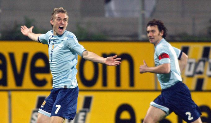 Takole se je zdajšnji kapetan Škotske Darren Fletcher veselil zadetka v Celju leta 2005. | Foto: Reuters