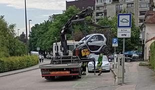 Včeraj v Ljubljani: pajek je odpeljal tudi električnega #foto