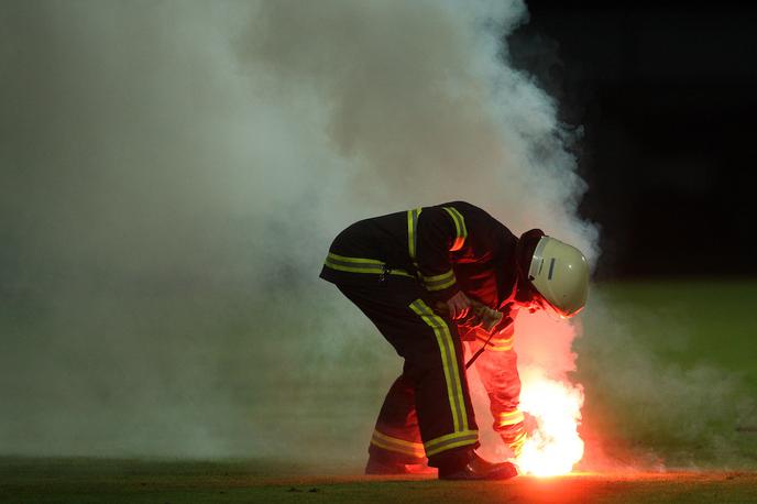 bakla | Pri NK Maribor bodo zaradi neprimernega vedenja navijačev spet morali seči v denarnico.  | Foto Vid Ponikvar