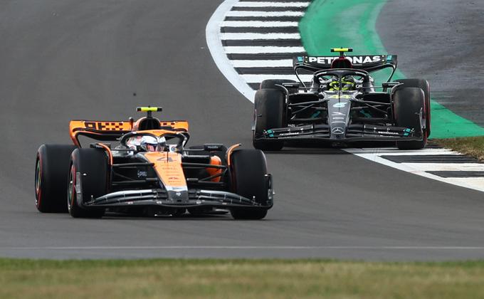 Prvi britanski adut v nedeljo v Silverstonu bo Lando Norris in ne Lewis Hamilton. | Foto: Reuters