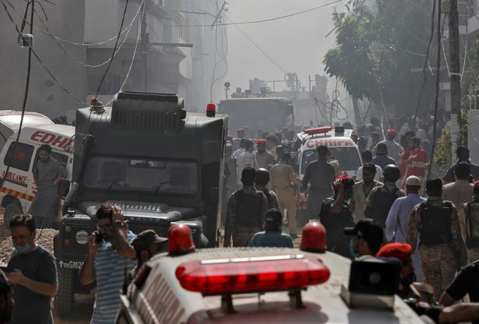 Pakistan nesreča letalo | Foto: Reuters