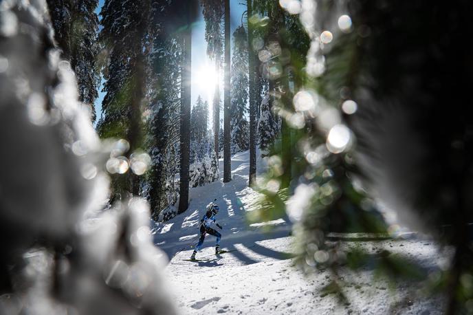 Pokljuka 2021 | Generalni sekretar Mednarodne biatlonske zveze Šved Niklas Carlsson je dal slovenskim prirediteljem in Pokljuki zelo pozitivno oceno. | Foto Guliverimage