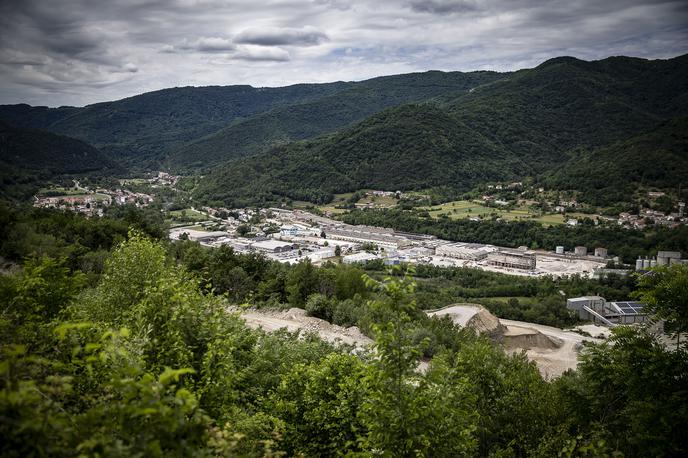 Salonit Anhovo | Odbor DZ za infrastrukturo, okolje in prostor je sprejel dopolnila, pripravljena na predlog predlagateljev, društva Eko Anhovo in dolina Soče ter Inštituta 8. marec.  | Foto Ana Kovač