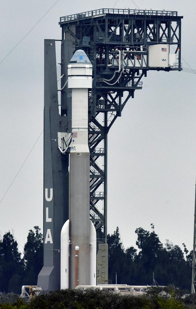 Tudi za raketo Boeinga Atlas V Starliner, ki bo poletela prihodnji teden, bi lahko rekli, da ima antropomorfno obliko. | Foto: Reuters