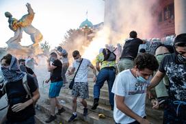 Protesti v Beogradu