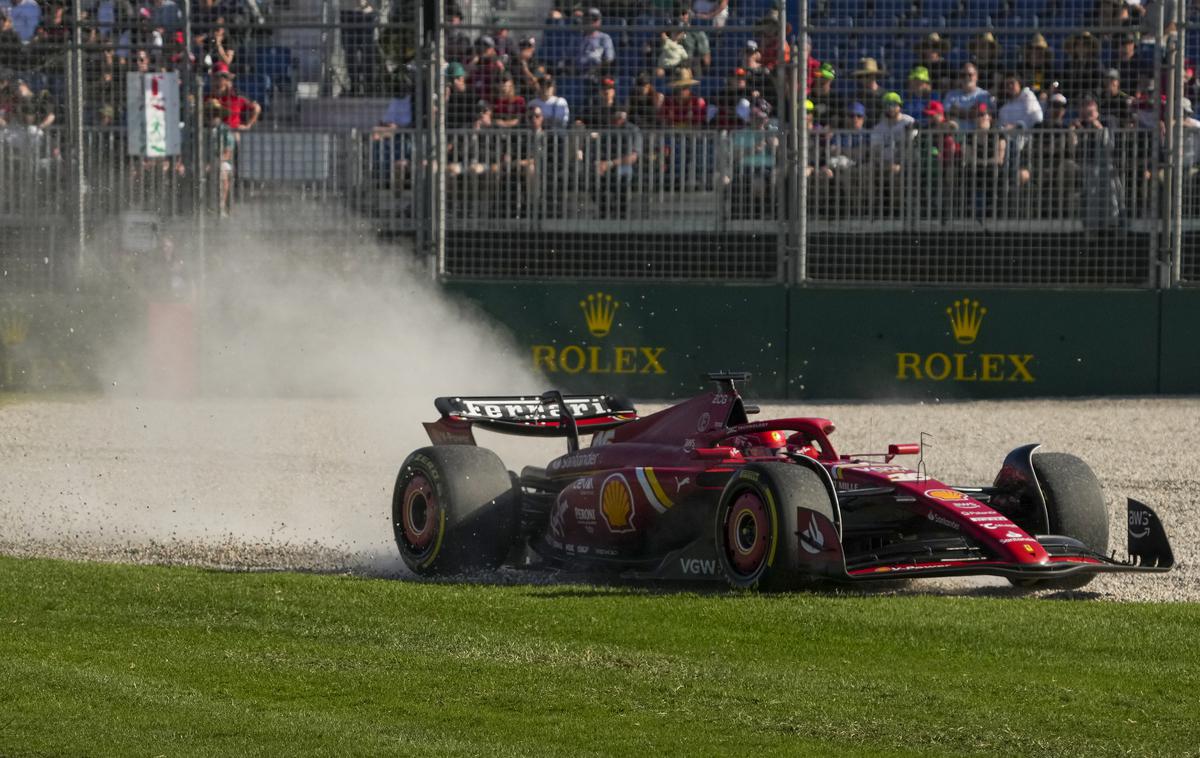 Melbourne Charles Leclerc Ferrari | Steza v Albert Parku je zelo zahtevna, tudi Charles Leclerc je na treningu zapeljal prek peščene izletne cone. | Foto Guliverimage